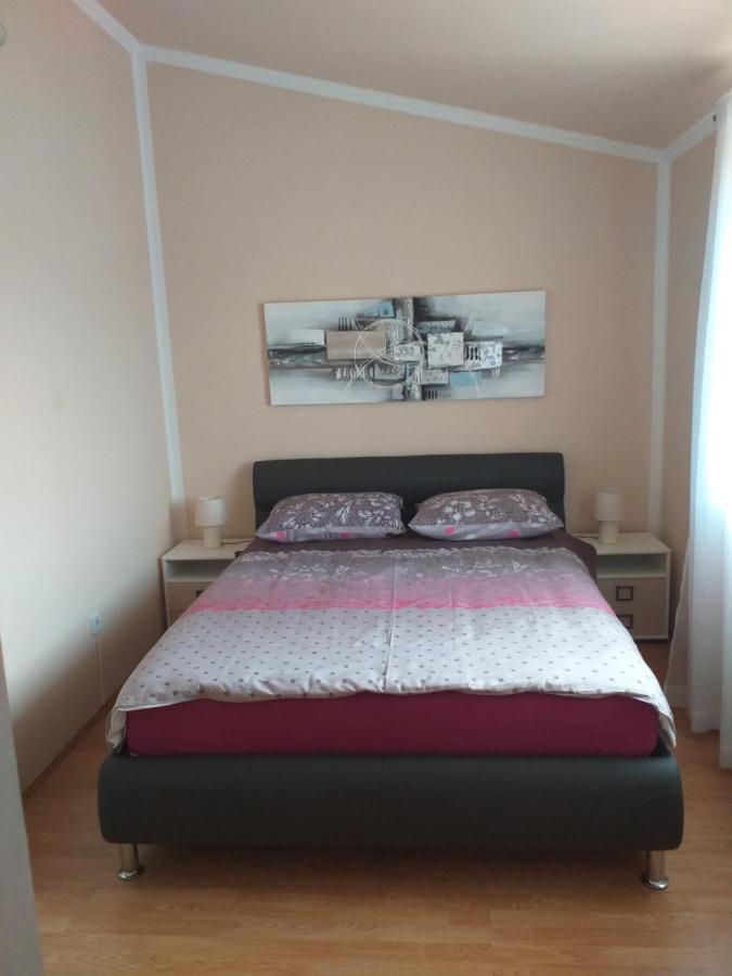 Villa Michelle Karojba Εξωτερικό φωτογραφία