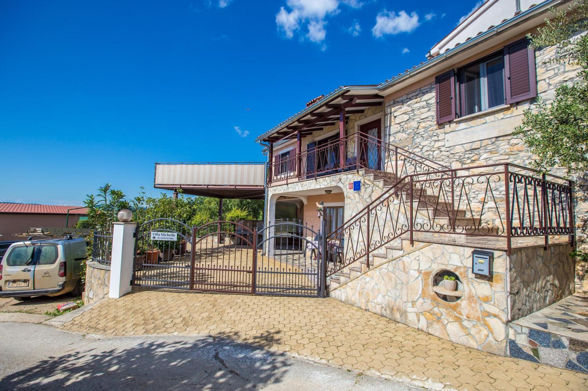 Villa Michelle Karojba Εξωτερικό φωτογραφία